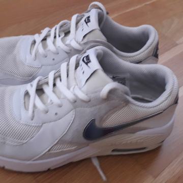 NIKE AIR MAX št. 37,5