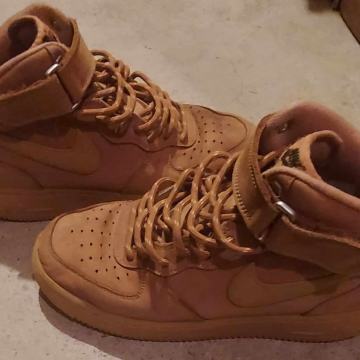 Nike visoke superge Air Force 1 - velikost 40,5