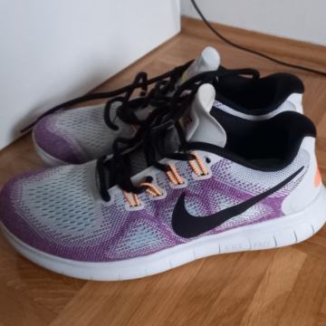 Nike Free Run - Tekaške superge 39