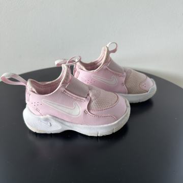 NIKE otroški čevelj / superge