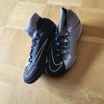Nike skin superge vel. 36