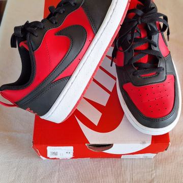 Nike, športni copati, rdeče črni, št 40