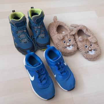 OTROŠKA OBUTEV št.32