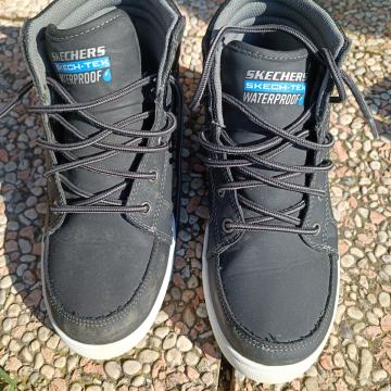 Otroške čevlje Skechers št.37