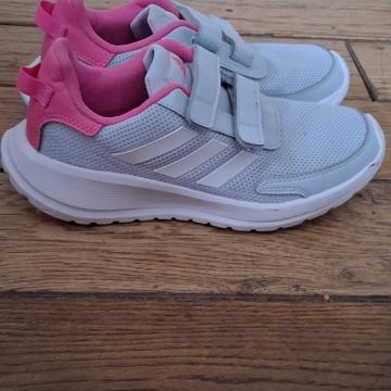 Otroske superge st.35 adidas