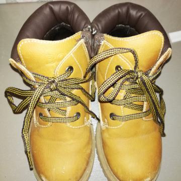 Otroški čevlji, številka 29