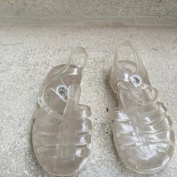 Otroški čevlji za v vodo št. 25