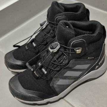 Otroski pohodni čevlji Adidas terrex