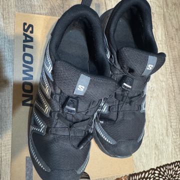 Otroški Salomon športni copati št.36