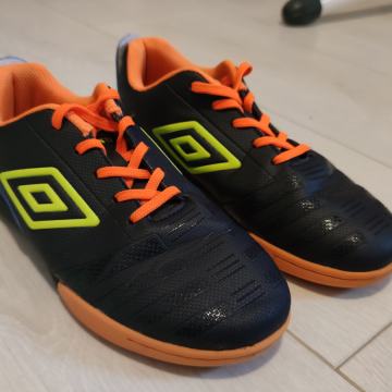 Otroški športni copati/superge Umbro Navy, št. 35