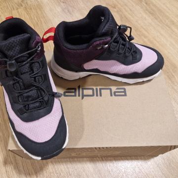Pohodni čevlji Alpina 34