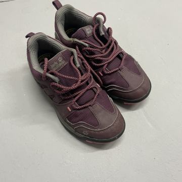 Pohodni čevlji Jack Wolfskin številka 37