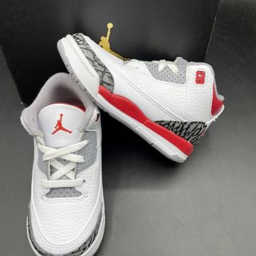 Prodam nove otroške Jordan 3 številka 27