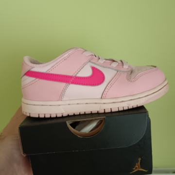 Prodam rabljene otroške dunk nike copate 27
