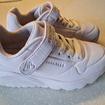 športni čevlji/superge Skechers št. 29