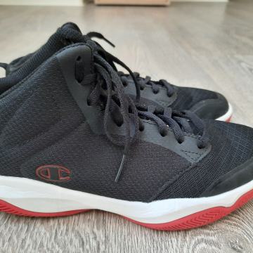 Novi športni copati Champion št. 37 1/2