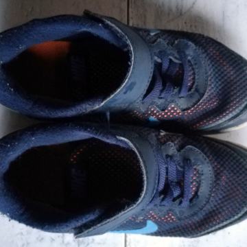 športni copati nike, št. 28,5