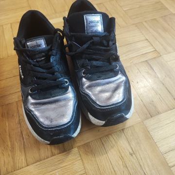 Športno elegantni ćevlji mladinski Joma 37