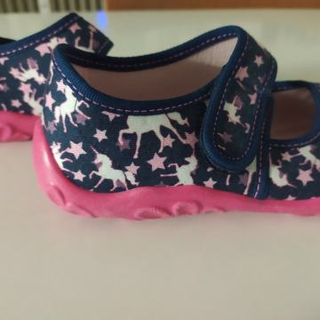 Superfit copati balerinke 28/ 29 NOVO