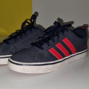 Superge Adidas VS Pace - kot nove