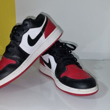 Superge - Nike Air Jordan 1 Low Bred Toe 2021