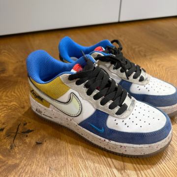 Superge Nike, pisane, št. 37, kot nove