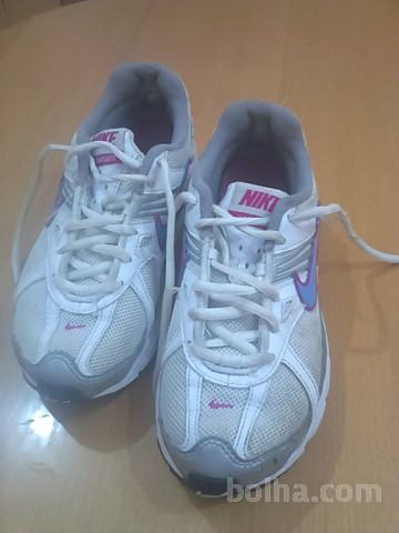 superge nike ,št.36