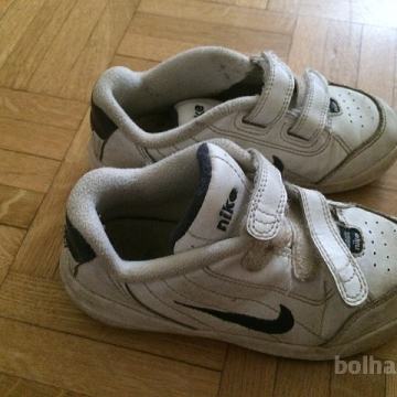 superge NIKE številka 26
