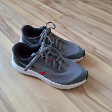 Superge Nike, velikost 36