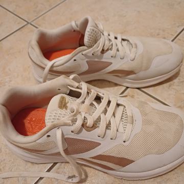 superge Reebok, št. 37