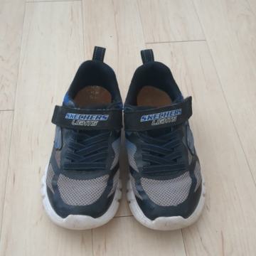 Superge Skechers, številka 32