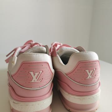 Superge številka 37