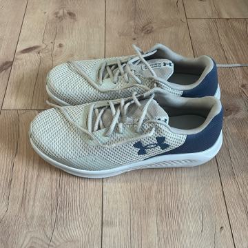 Superge Under Armour