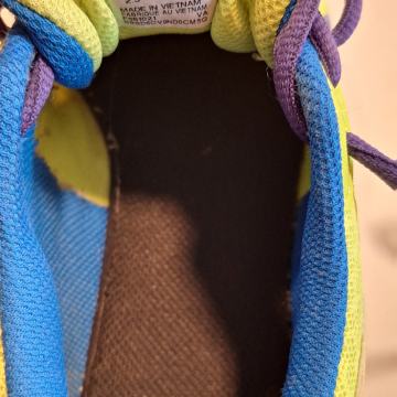 Tekaški športni copati Asics št.35,5 superge