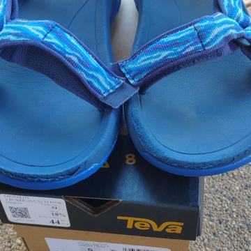 Teva HURRICANE XLT 2, sandali št. 37