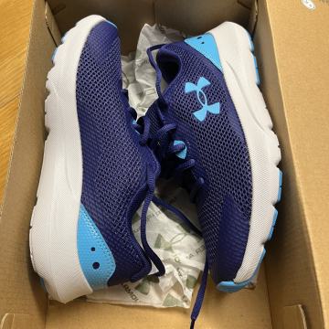 UA superge, nove, vel 36.5