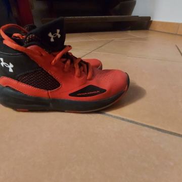 under armour superge velikost 31.5