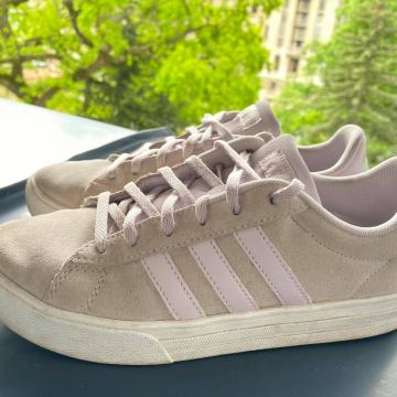 Adidas čevlji