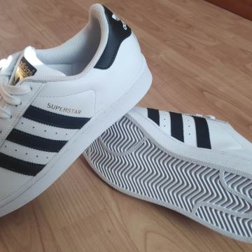 Adidas Superstar superge 41 1/3 [Novo]