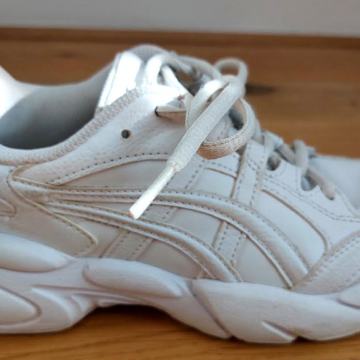Asics gel športni čevlji št. 37