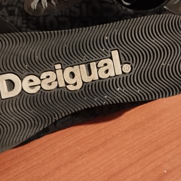 Desigual.adidaske 39