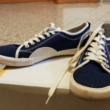 Modre nizke superge 38