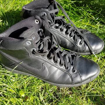 Nike 39