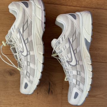 Nike P-6000 unisex off white and purple