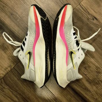 Nike Tekaški čevelj Air Zoom Pegasus 38