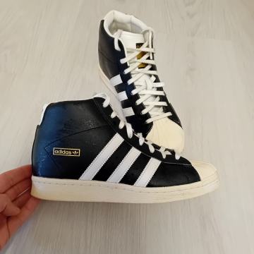 Prodam adidas z peto v št.39/ 40