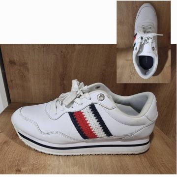 Prodam superge Tommy Hilfiger