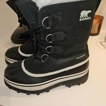 Sorel caribou st.39