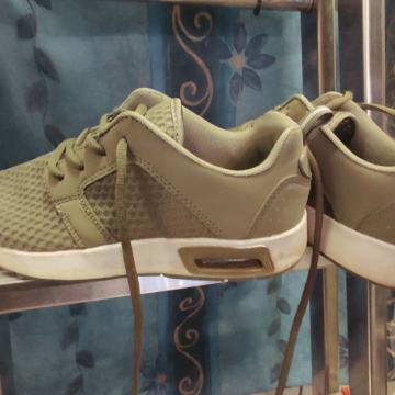 ŠPORTNI COPATI, ŽENSKI ŠT. 37 idr. novo usnjeno obutev prodam