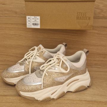 STEVE MADDEN elegantne superge NOVI ŠT.38-39